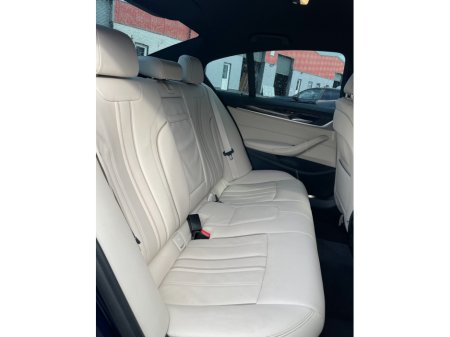 2020 BMW 5 Series - thumbnail 11