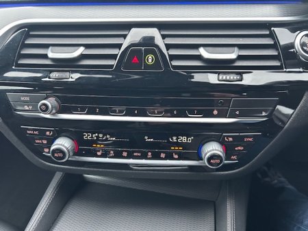 2024 BMW 5 Series 520d M Sport Auto 265Bhp Touring Panoramic Sunroof thumbnail