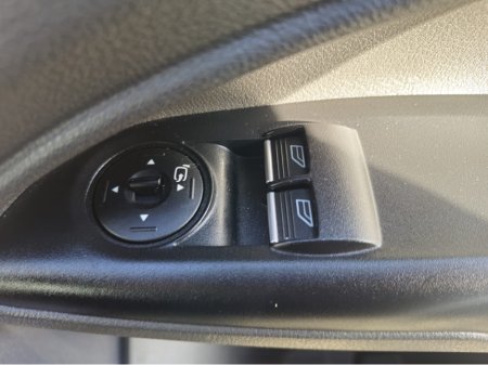 2019 Ford Transit Connect AUTOMATIC HP LIMITED 1.5 120PS A8 3DR €15,950 thumbnail