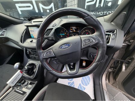 2019 Ford Kuga 1.5 120PS 4DR ST-LINE SUNROOF TOP SPEC €20,995 thumbnail