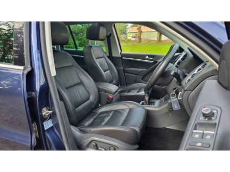 2016 Volkswagen Tiguan - thumbnail 17