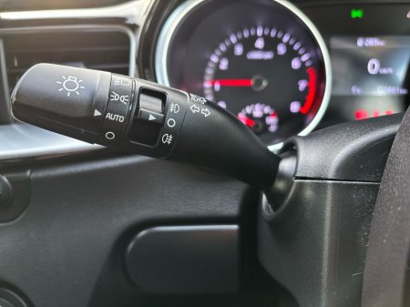 2019 Kia Ceed 1.0 K3 5DR €14,950 thumbnail