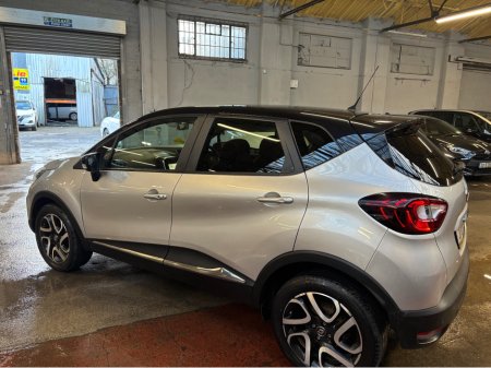 2021 Renault Captur ICONIC TCE 90 MY19 EVAP €13,750 thumbnail