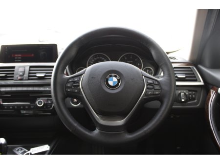 2018 BMW 3 Series - thumbnail 20