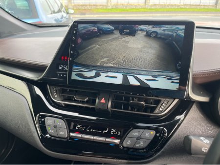 2019 Toyota C-HR 1.8 HYBRID AUTO LOW KM HIGH SPEC €20,950 thumbnail