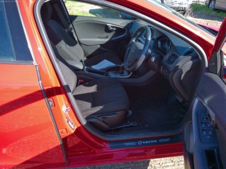 2018 Volvo V40 - thumbnail 10