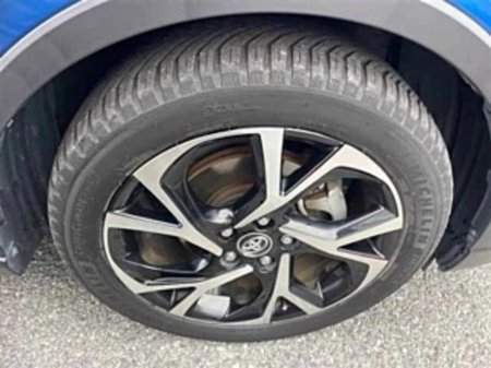 2017 Toyota C-HR - thumbnail 14