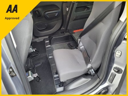 2022 Peugeot Rifter - thumbnail 13