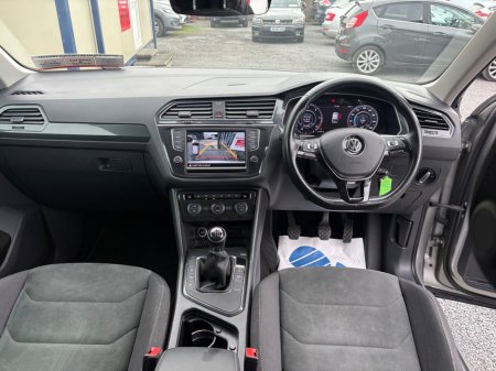 2016 Volkswagen Tiguan - thumbnail 12