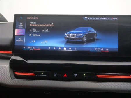 2025 BMW 5 Series - thumbnail 18