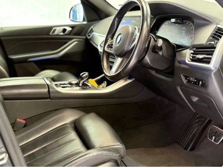 2022 BMW X5 - view 4