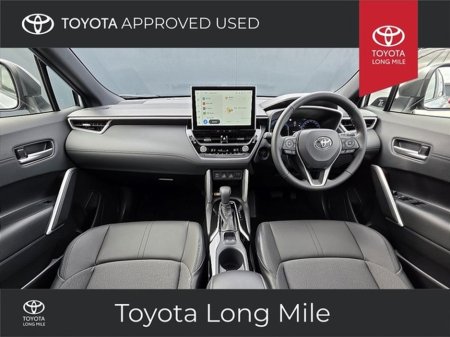 2024 Toyota Corolla Cross 1.8 Hybrid Sol 5dr €38,949 thumbnail