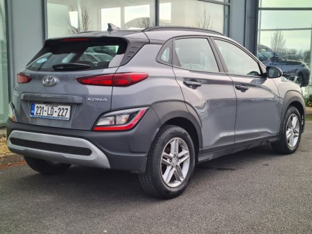 2023 Hyundai Kona - view 4