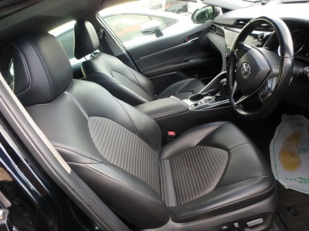 2020 Toyota Camry - thumbnail 5