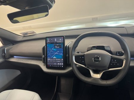 2024 Volvo EX30 Twin Motor BEV 428hp Ultra €37,950 thumbnail