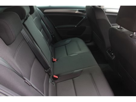 2016 Volkswagen Golf - thumbnail 16