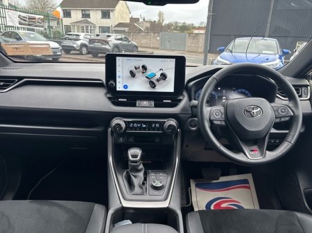 2025 Toyota Rav4 - thumbnail 8