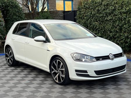2014 Volkswagen Golf R-LINE PACK 1.2 TSI AUTO // NEW 19" ALLOYS // BLUETOOTH MUSIC // AIR CONDITIONING €14,550 thumbnail