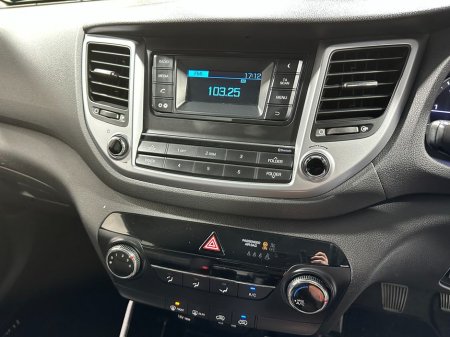 2017 Hyundai Tucson Comfort 1.7 Crdi €14,400 thumbnail