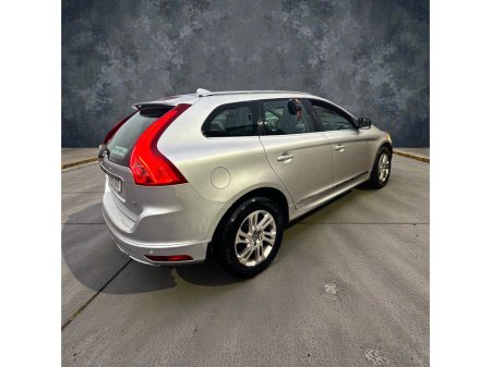 2016 Volvo XC60 D4 (190hp) FWD SE LUX Geartronic €13,888 thumbnail