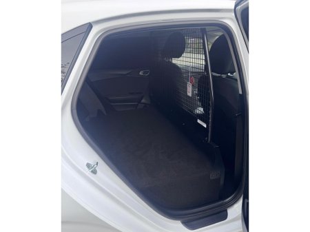 2022 Kia Ceed COMMERCIAL €14,430