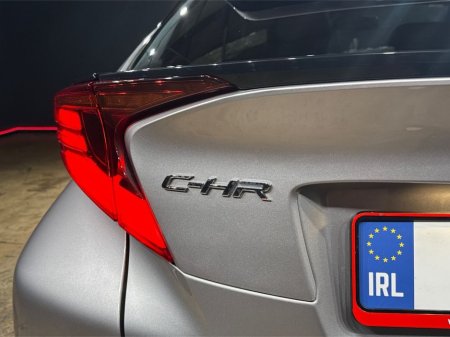 2020 Toyota C-HR - thumbnail 12