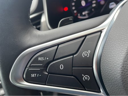 2023 Renault Arkana TCE 140 AUTO TECHNO 5DR LOW KMS AS NEW! €25,995 thumbnail