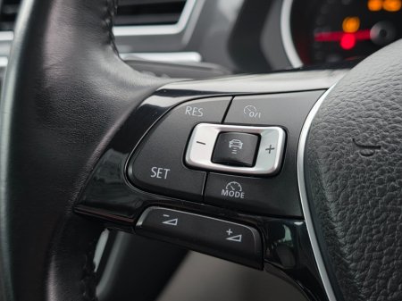 2017 Volkswagen Tiguan 2.0 TDI 150HP BMT Comfortline €13,999 thumbnail