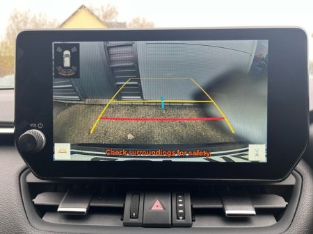 2025 Toyota Rav4 - thumbnail 13