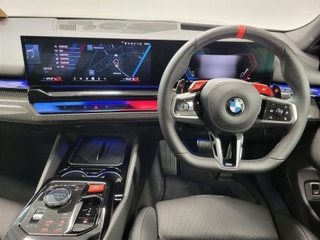 2025 BMW M5 - photo 5