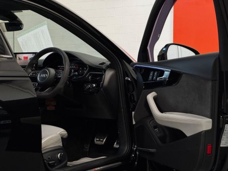 2022 Audi RS4 - thumbnail 23