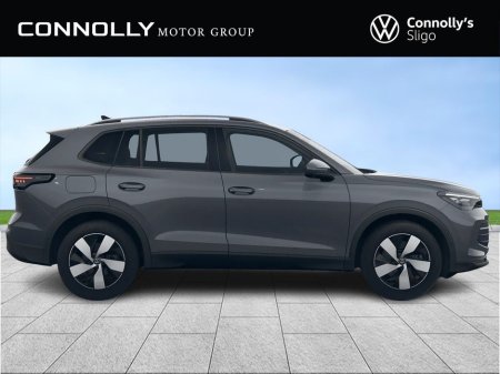 2026 Volkswagen Tiguan - thumbnail 3