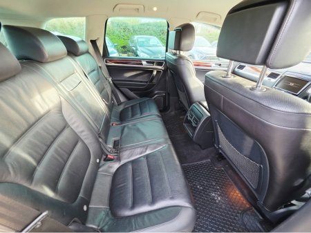 2015 Volkswagen Touareg - thumbnail 9