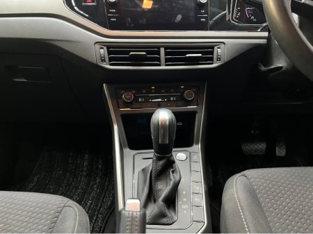 2021 Volkswagen Polo €19950 2021 VOLKSWAGEN POLO TSI CONFORT LINE 1.0 AUTOMATIC / CRUISE CONTROL / REVERSE CAMERA / APPLE CARPLAY AND MORE €19,950 thumbnail