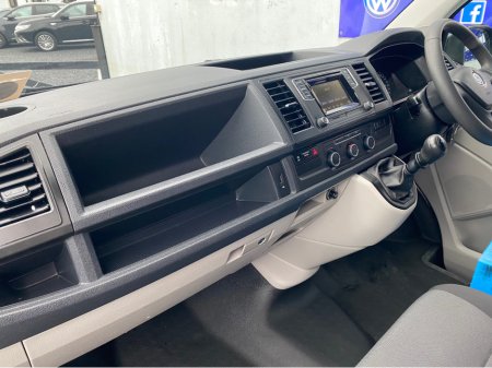 2020 Volkswagen Transporter 2.0TDI T6 102BHP 5DR MANUAL ( 201 REG ) €13,750 thumbnail