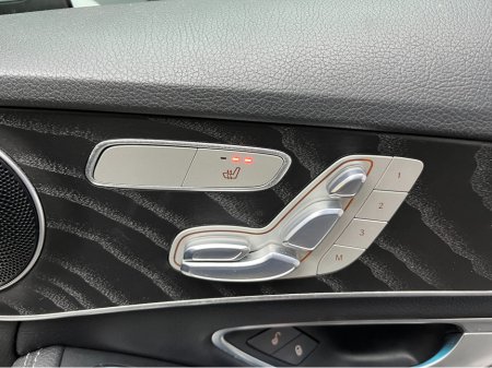 2017 Mercedes-Benz C Class 2017 MERCEDES-BENZ C220D LAUREUS EDITION 2.2 AUTOMATIC / CRUISE CONTROL / REVERSE CAMERA / ELECTRIC MEMORY & HEATED SEATS / PADDLE SHIFTERS / AMBIENT LIGHTS AND MORE thumbnail