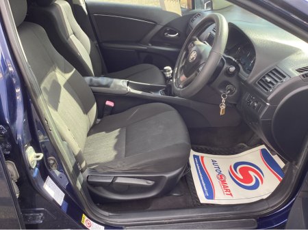 2010 Toyota Avensis - thumbnail 10