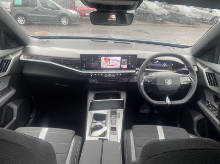 2026 Opel Grandland GRANDLAND GS 1.2 HYBRID 145BHP thumbnail