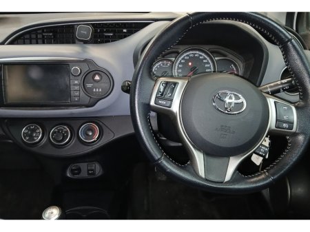 2016 Toyota Yaris 1.0 LUNA : REV Camera : Alloys / Fogs : €9,950 thumbnail