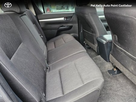 2024 Toyota Hilux - thumbnail 12