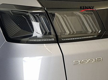 2022 Peugeot 3008 - thumbnail 16