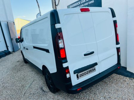 2021 Nissan NV300  €13,450