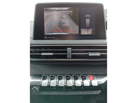 2018 Peugeot 3008 - thumbnail 9