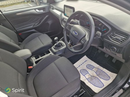 2019 Ford Focus - thumbnail 3