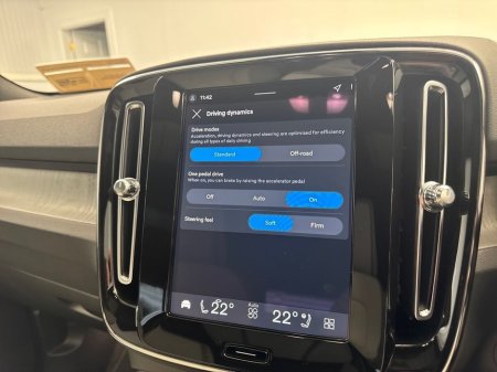 2026 Volvo EX40 - thumbnail 18