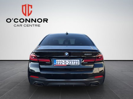 2022 BMW 5 Series - thumbnail 4