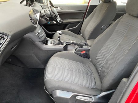 2016 Peugeot 308 - thumbnail 7