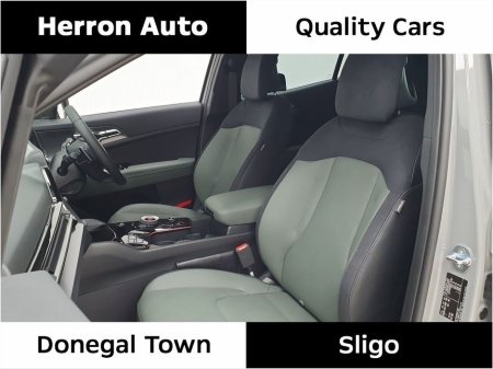 2024 Kia Sportage HEV 1.6T €38,900 thumbnail