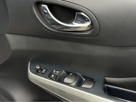 2019 Nissan Navara - thumbnail 15