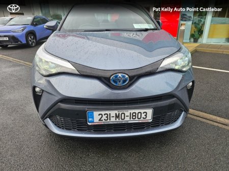 2023 Toyota C-HR C-HR HYBRID LUNA €29,900 thumbnail